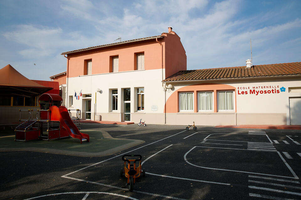 ECOLE MATERNELLE LES MYOSOTIS Canet en Roussillon ecole-maternelle-les-myosotis-canet-en-roussillon